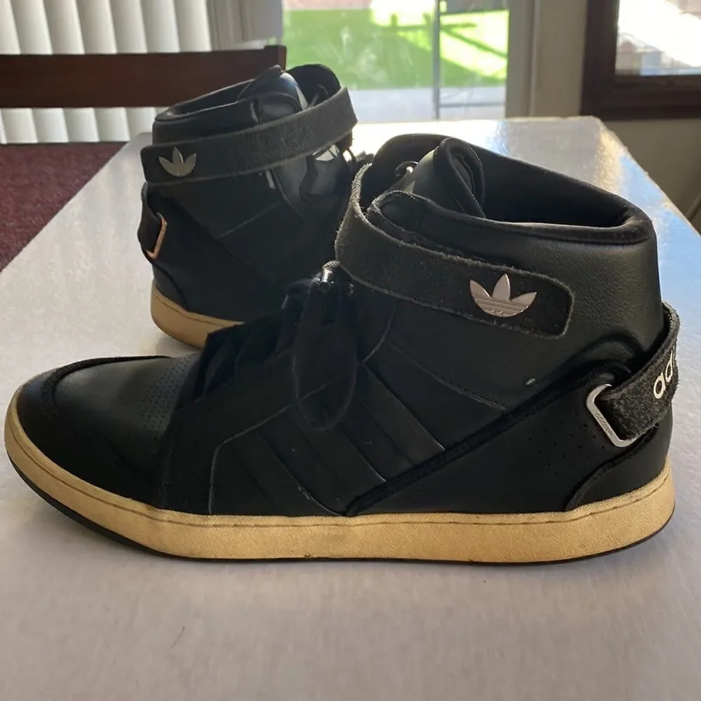 ADIDAS Men’s Black Leather HiTops Art# G59950 Size 12